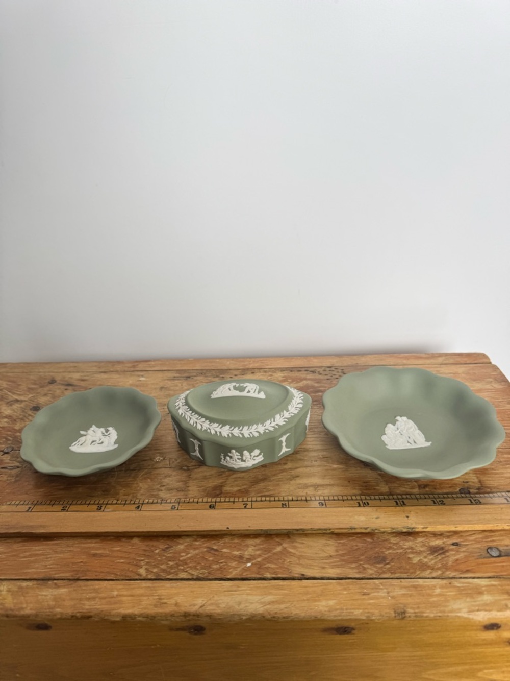 Wedgwood Jasperware Sage Green Vanity Dishes and Trinket Box Scalloped Edge - Picture 3 of 11